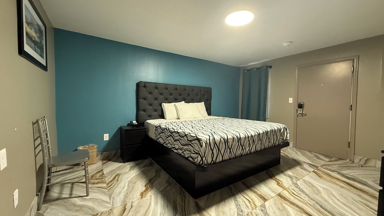 Photo of Bedroom in Edison