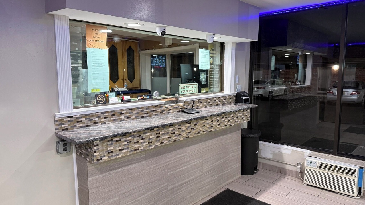 Photo of Others in Edison