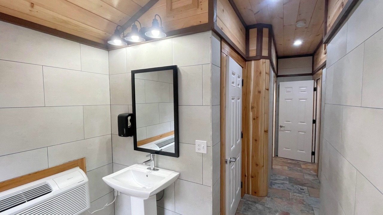 Photo of Bathroom in Gatlinburg