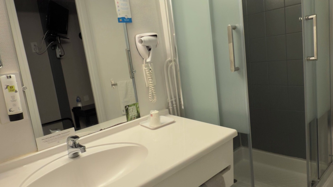 Photo of Bathroom in Tarnac