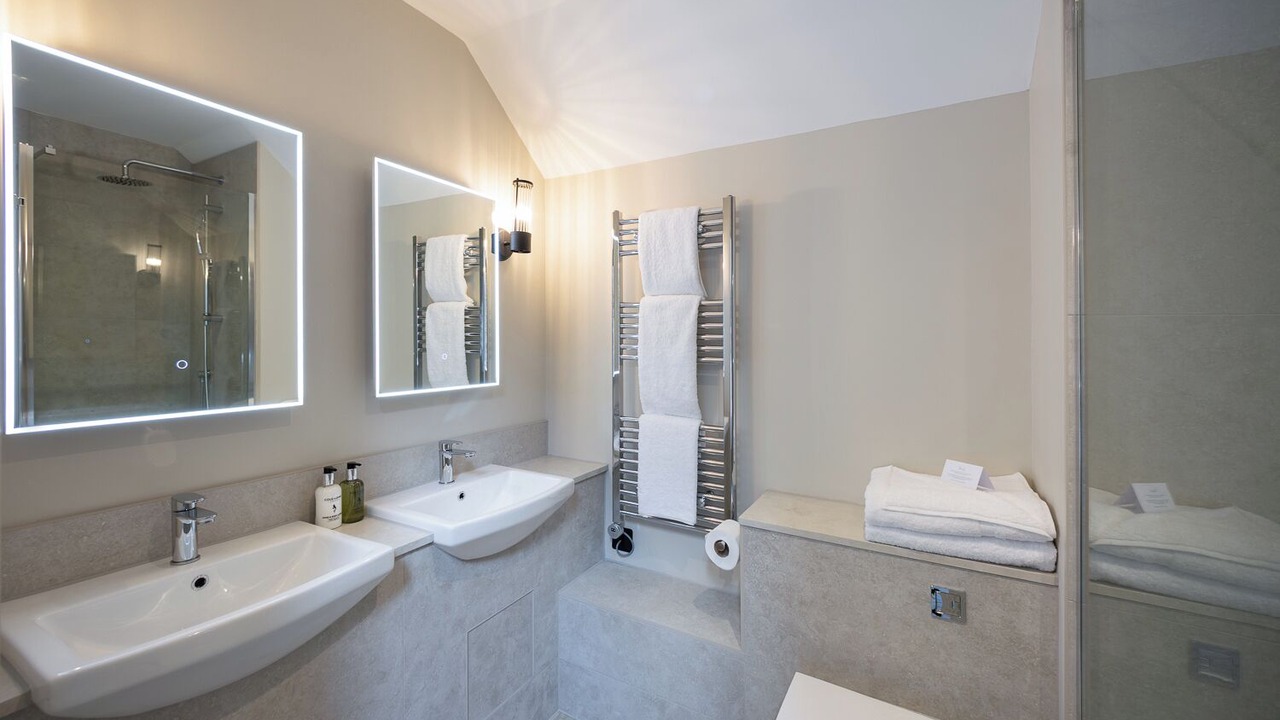 Photo of Bathroom in Leigh-on-Sea