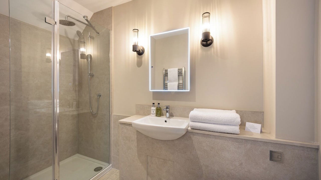 Photo of Bathroom in Leigh-on-Sea