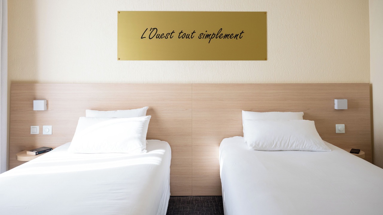 Photo of Bedroom in Lamballe