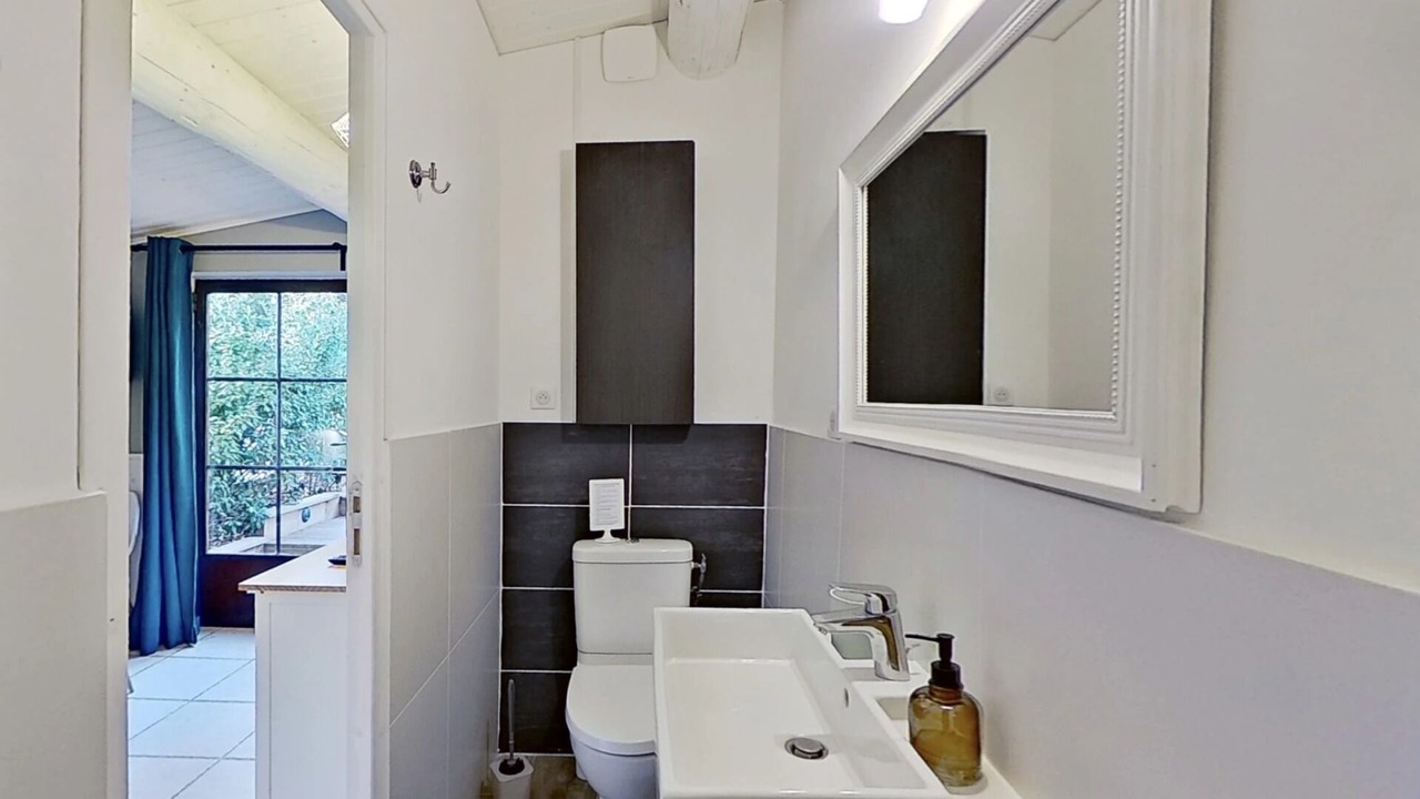 Photo of Bathroom in Villeneuve-les-Avignon