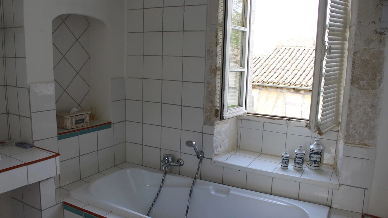 Photo of Bathroom in Cahuzac