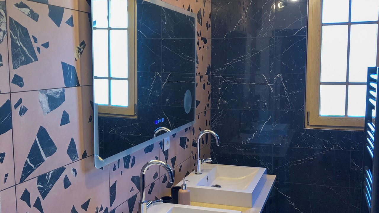Photo of Bathroom in Cournon-dʼAuvergne