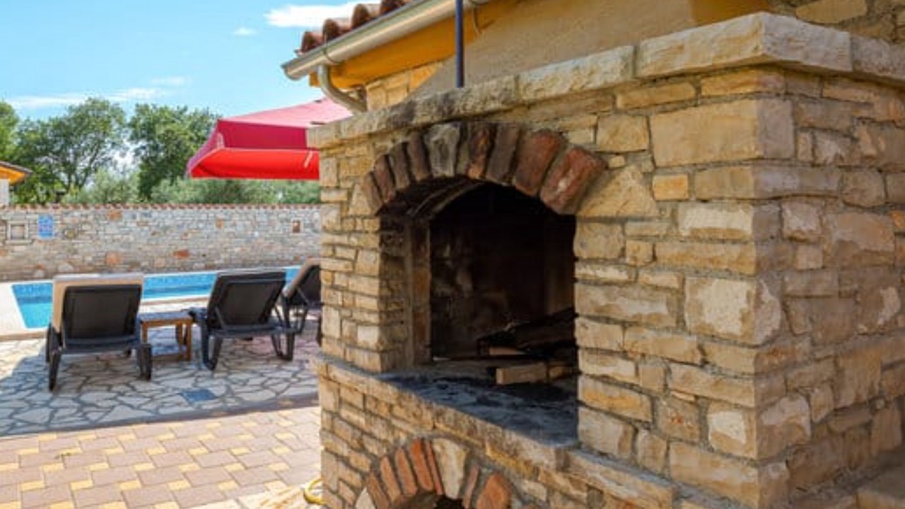 Photo of Outdoor in Gajana
