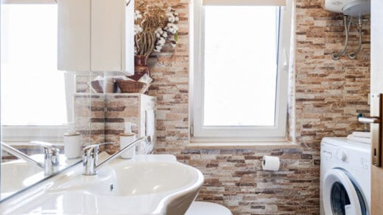Photo of Bathroom in Gajana