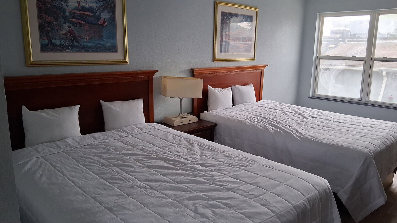 Photo of Bedroom in Lake St Louis