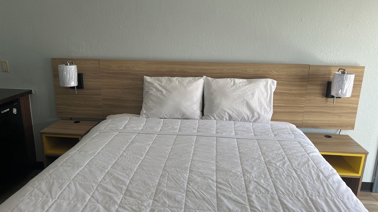 Photo of Bedroom in Lake St Louis