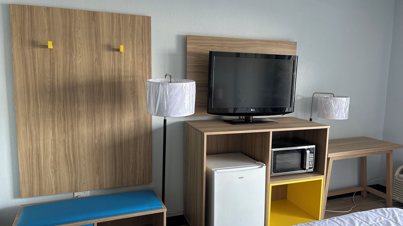 Photo of Bedroom in Lake St Louis