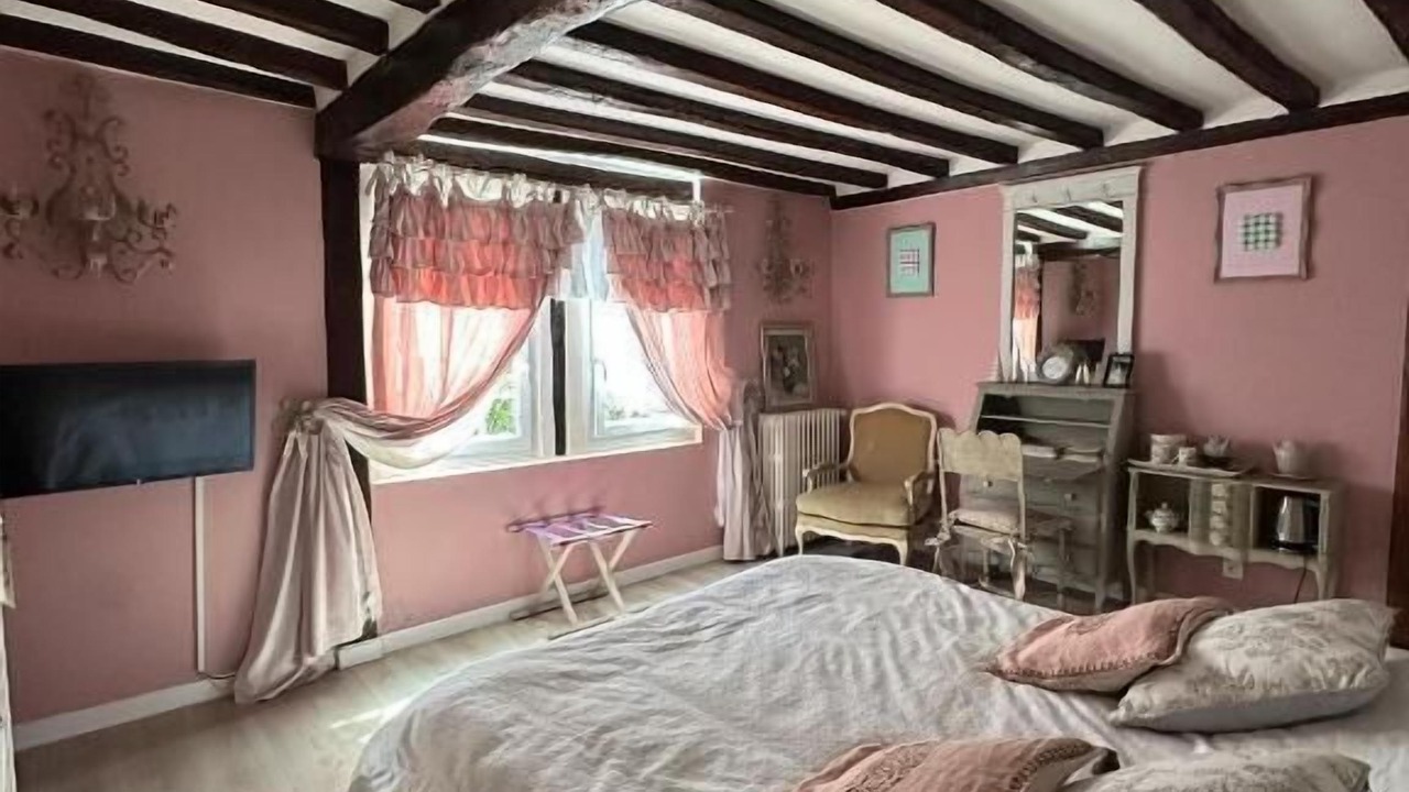 Photo of Others in Suzay