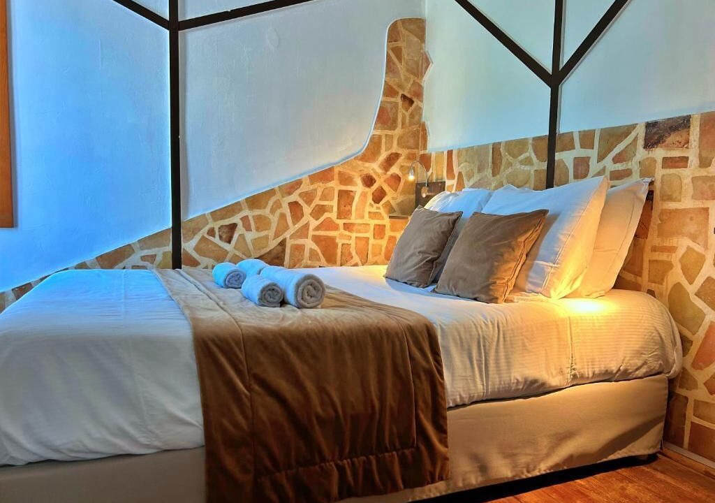 Photo of Others in Annot