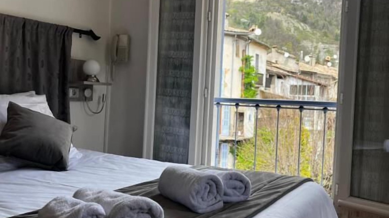 Photo of Others in Annot