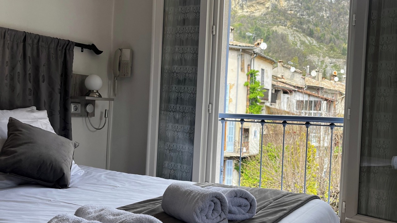 Photo of Others in Annot