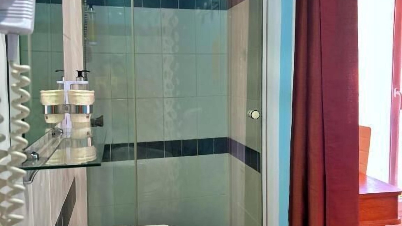 Photo of Others in Annot