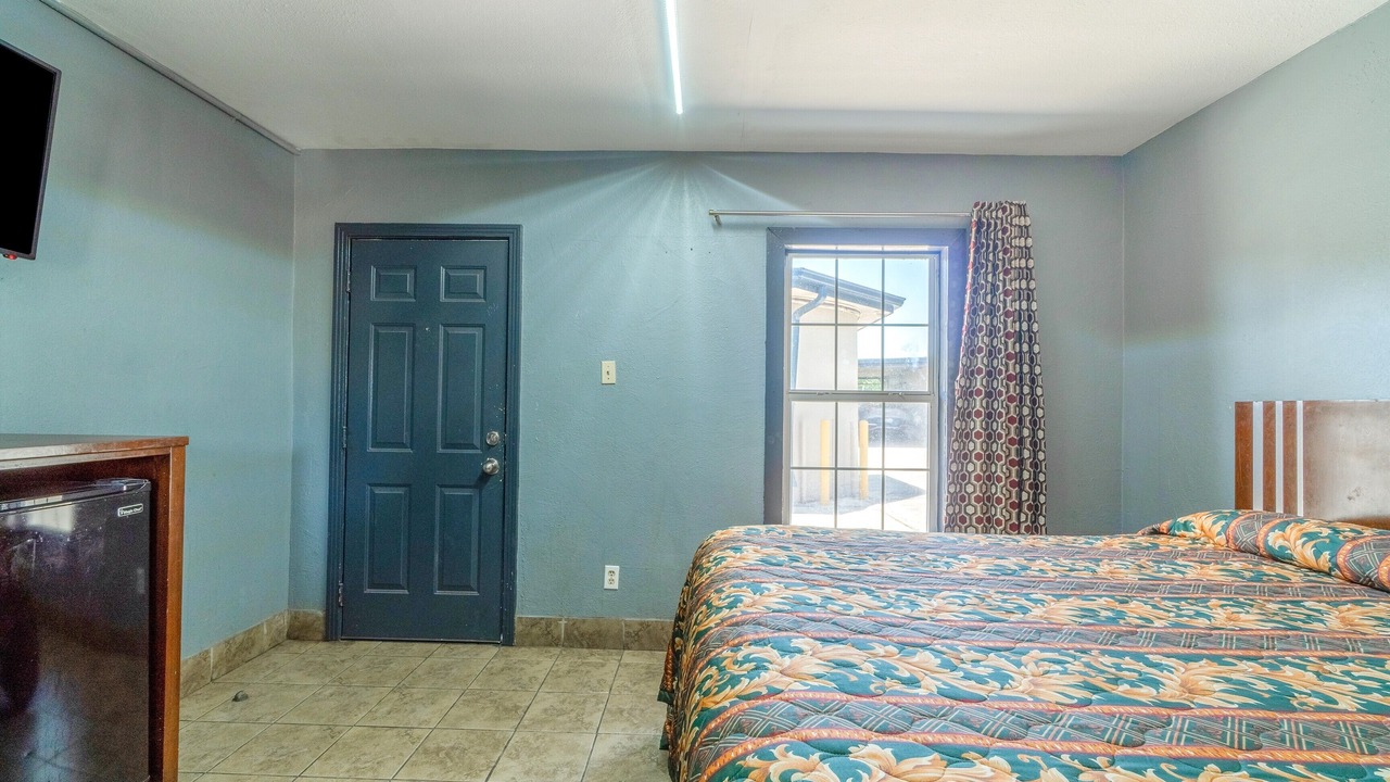 Photo of Bedroom in Woodlawn Lake