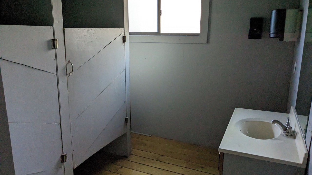 Photo of Bathroom in Benton