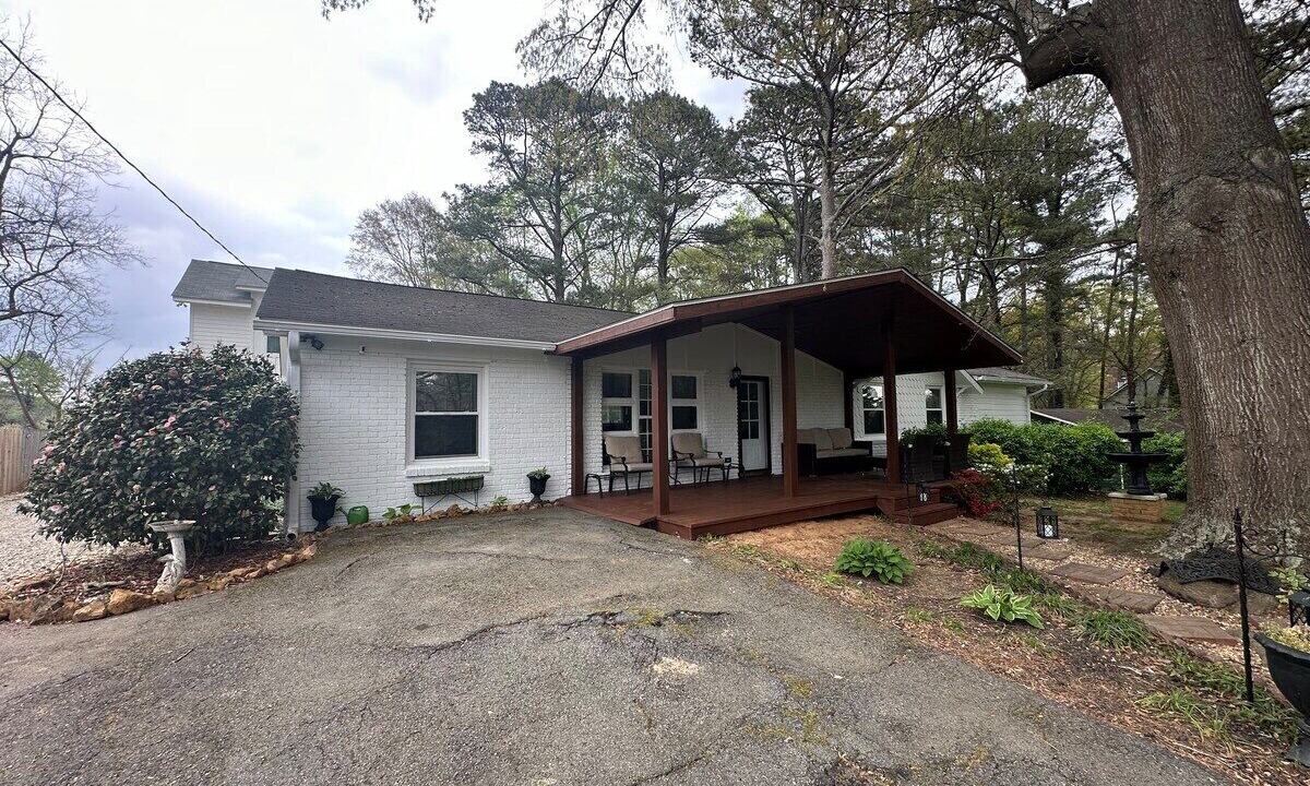 Photo of Bathroom in Kennesaw