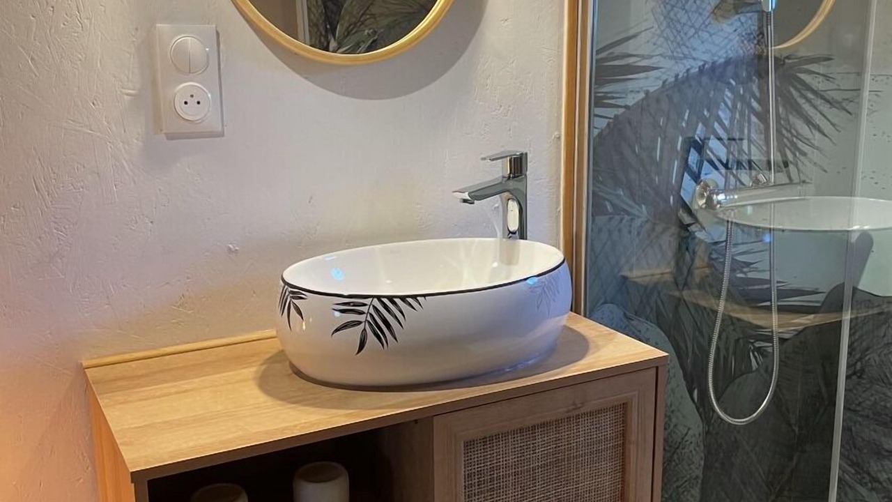 Photo of Bathroom in Arles