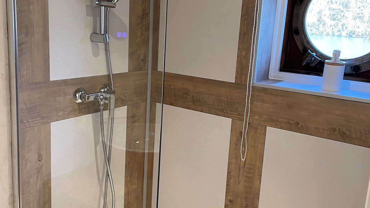 Photo of Bathroom in Arles