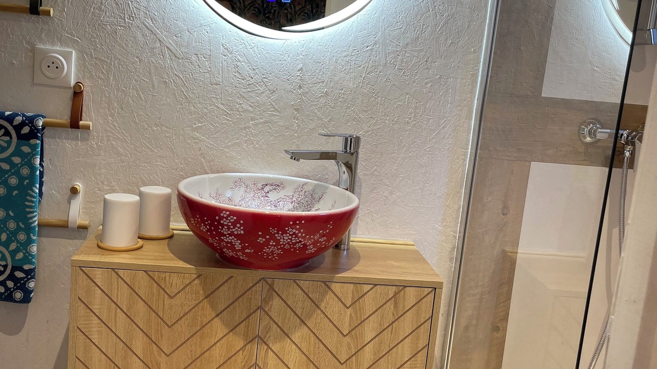 Photo of Bathroom in Arles