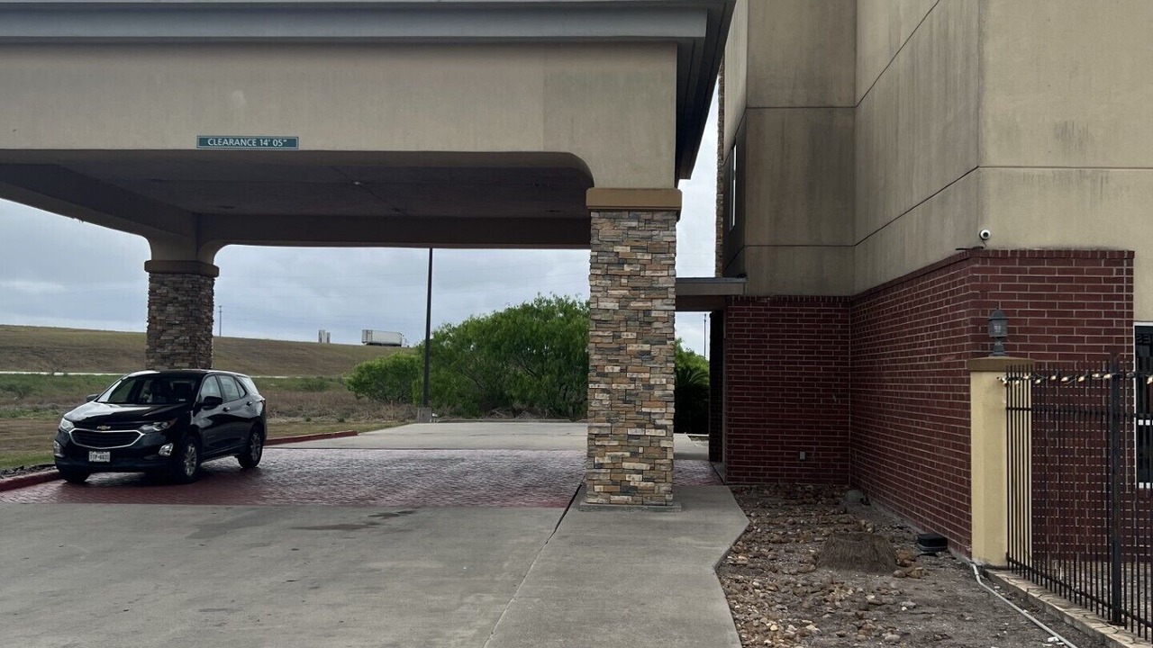 Photo of Outdoor in Mathis