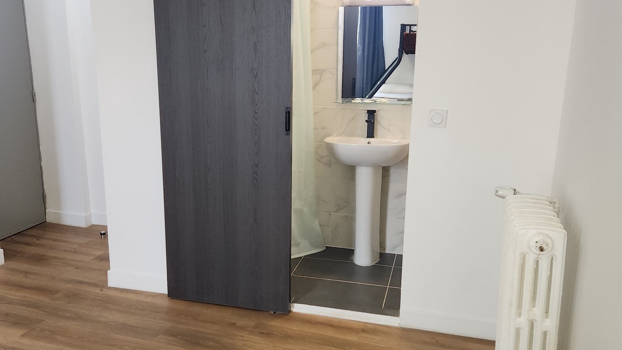 Photo of Bedroom in Pantin