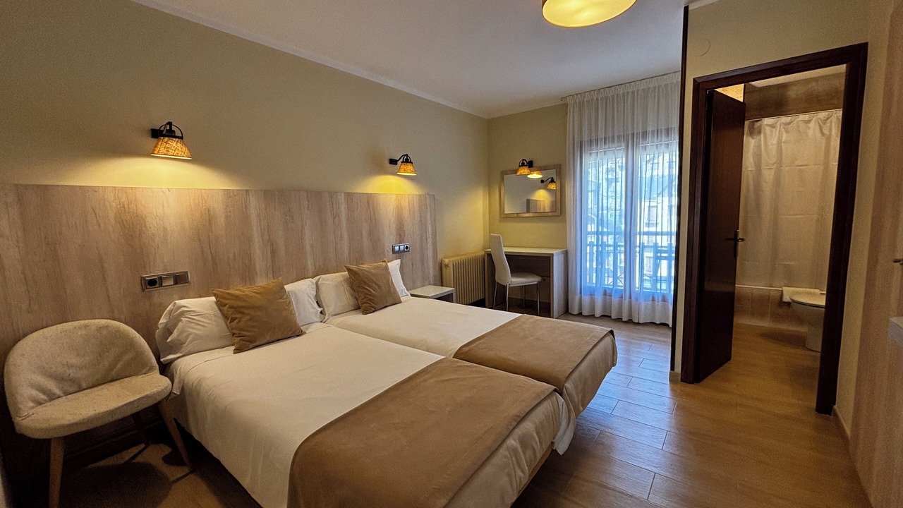 Photo of Bedroom in Llavorsi