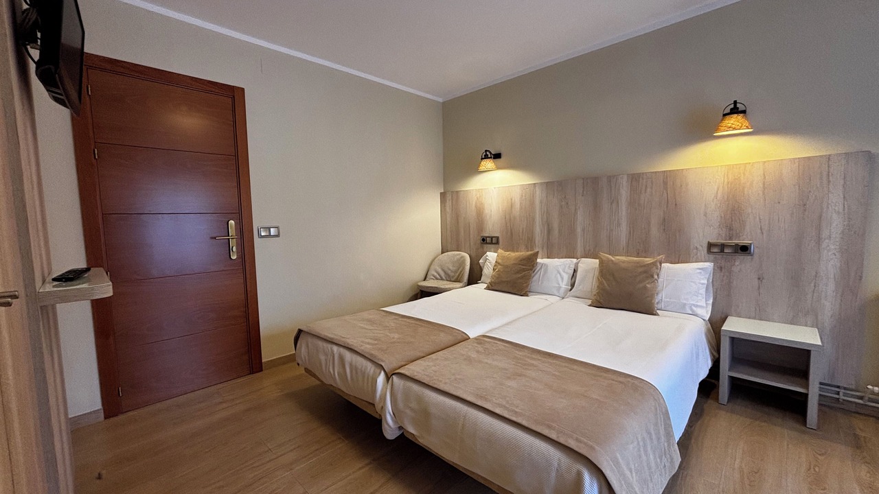 Photo of Bedroom in Llavorsi