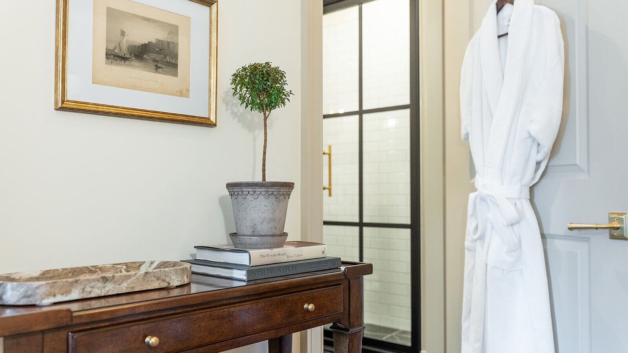 Photo of Bathroom in Leesburg's Old and Historic District
