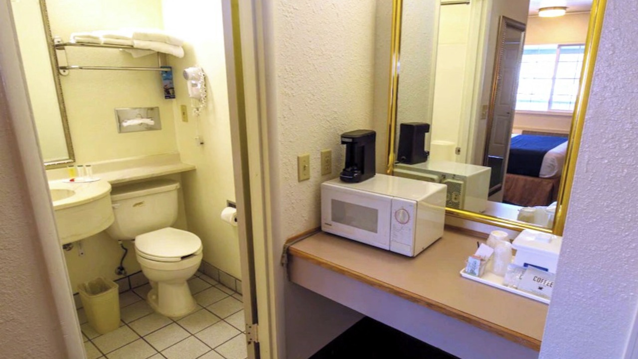 Photo of Bathroom in Pendleton