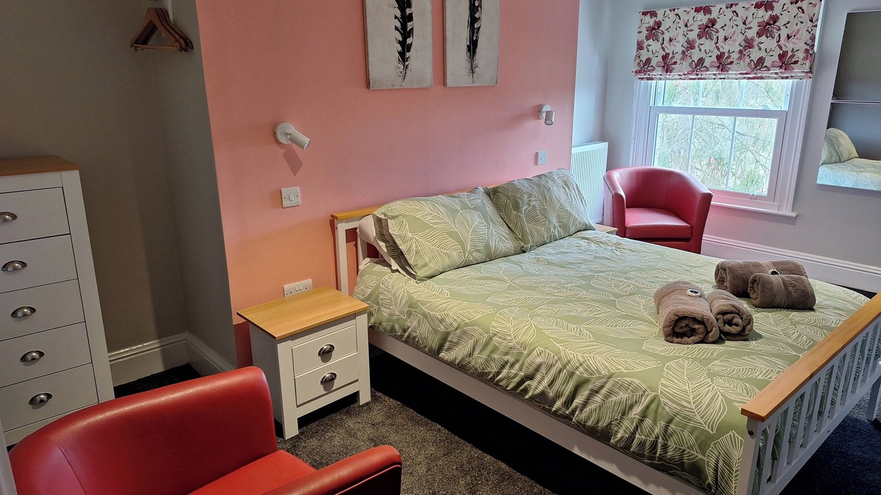 Photo of Bedroom in Cranleigh