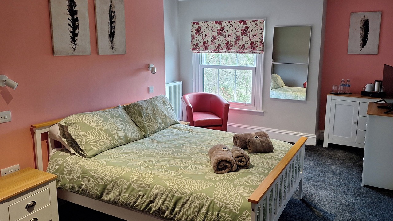 Photo of Bedroom in Cranleigh