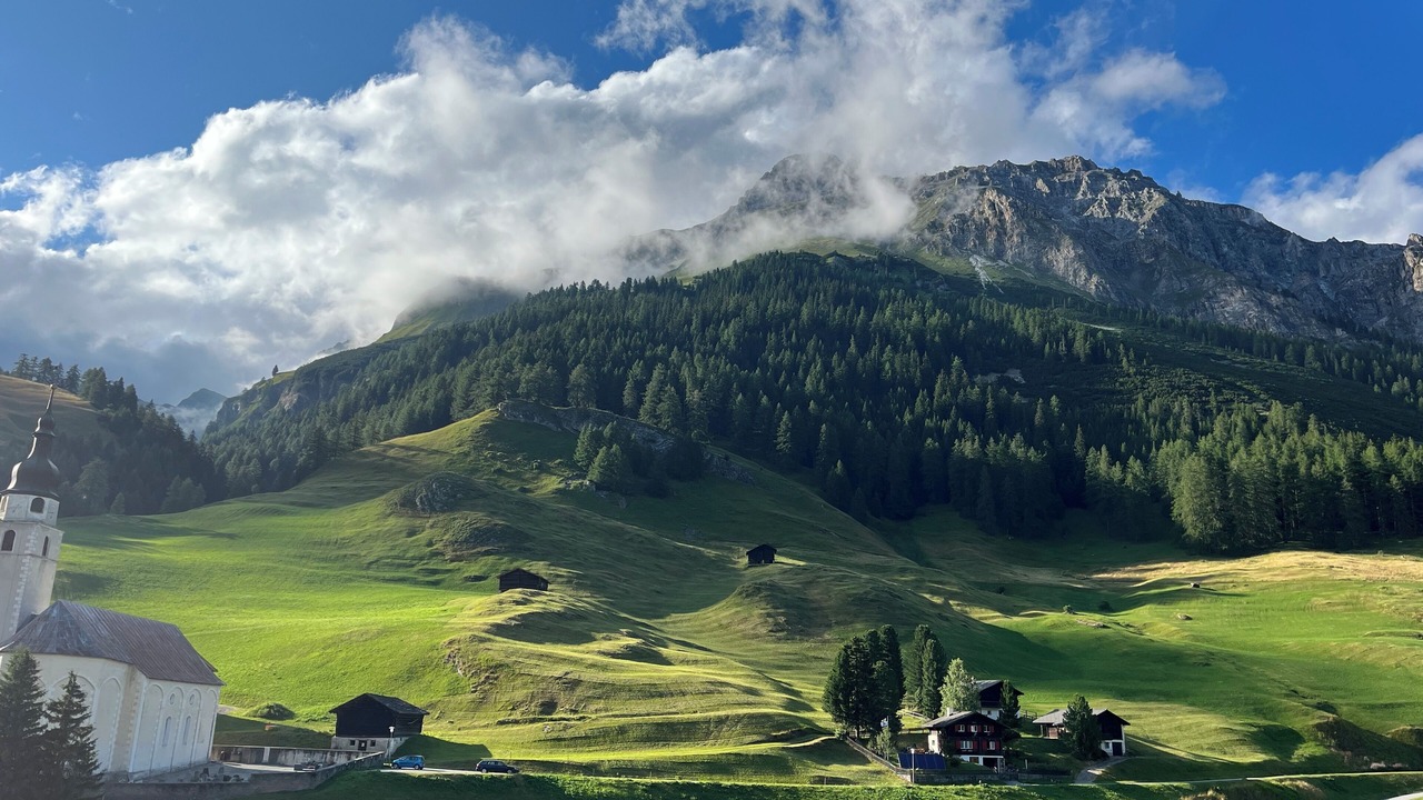 Photo of Others in Spluegen