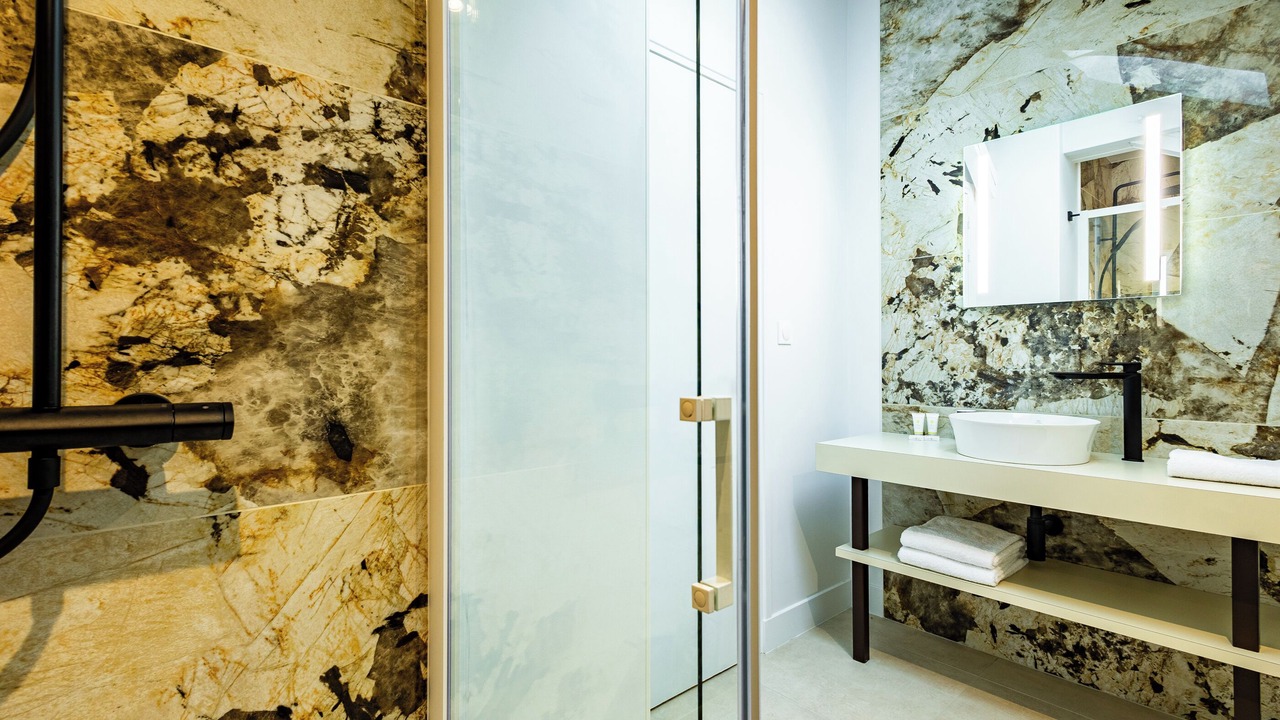 Photo of Bathroom in Beaune