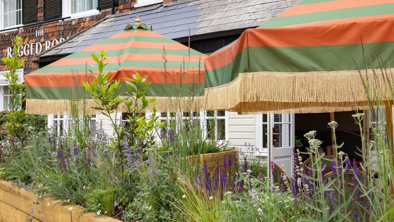 Photo of Patio Balcony in Chilworth