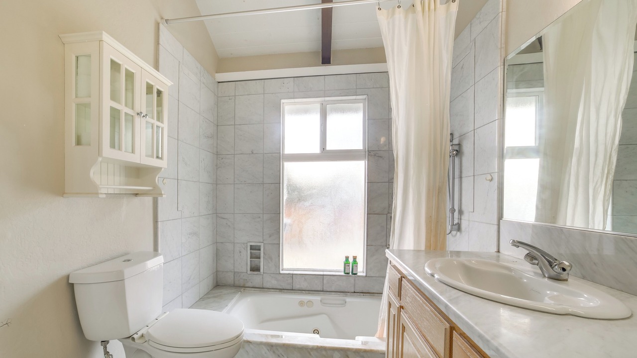 Photo of Others in Aptos