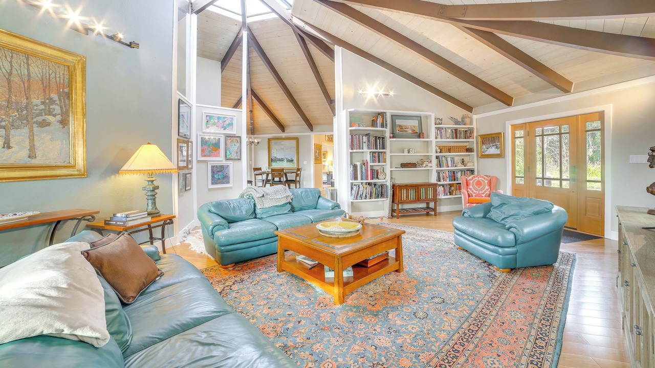 Photo of Others in Aptos