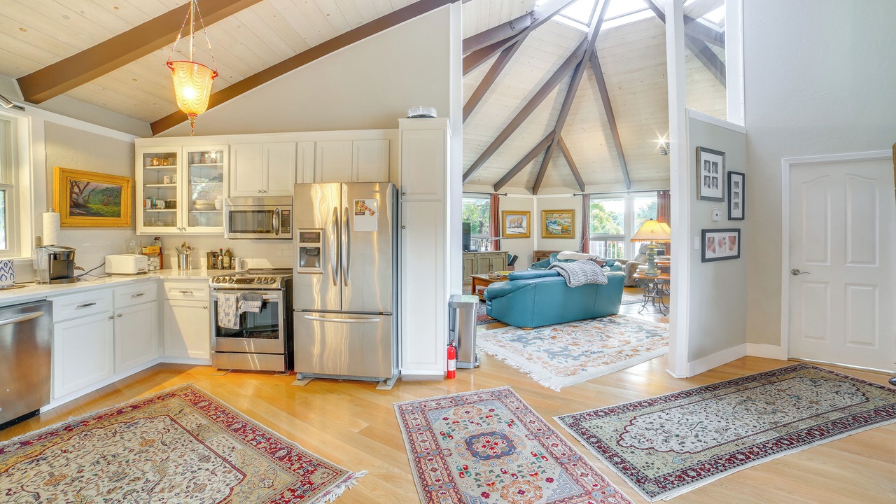 Photo of Others in Aptos