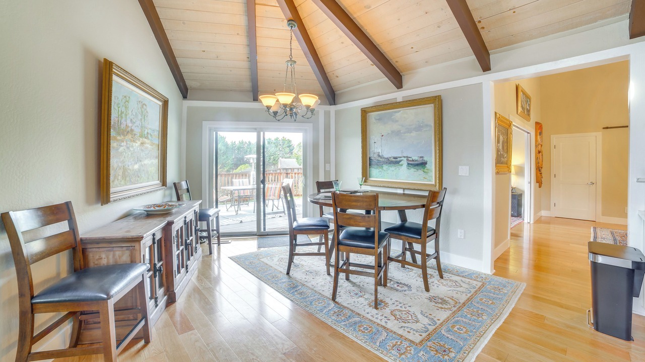 Photo of Others in Aptos