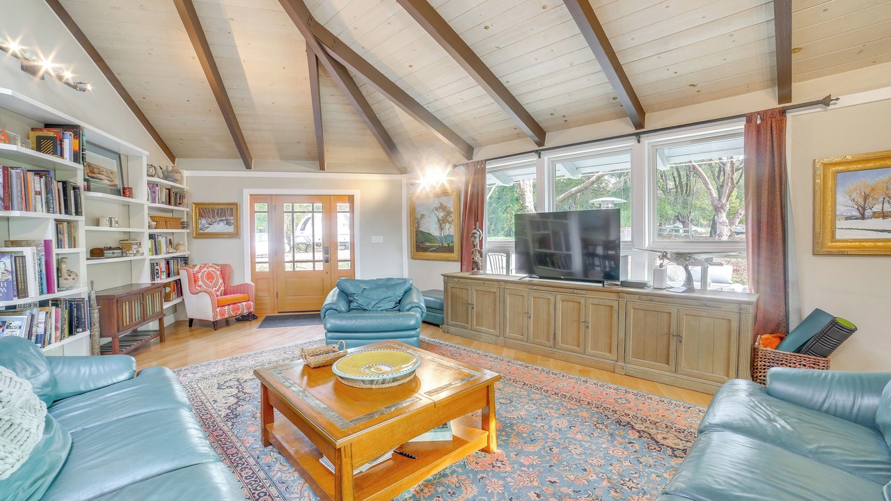 Photo of Others in Aptos