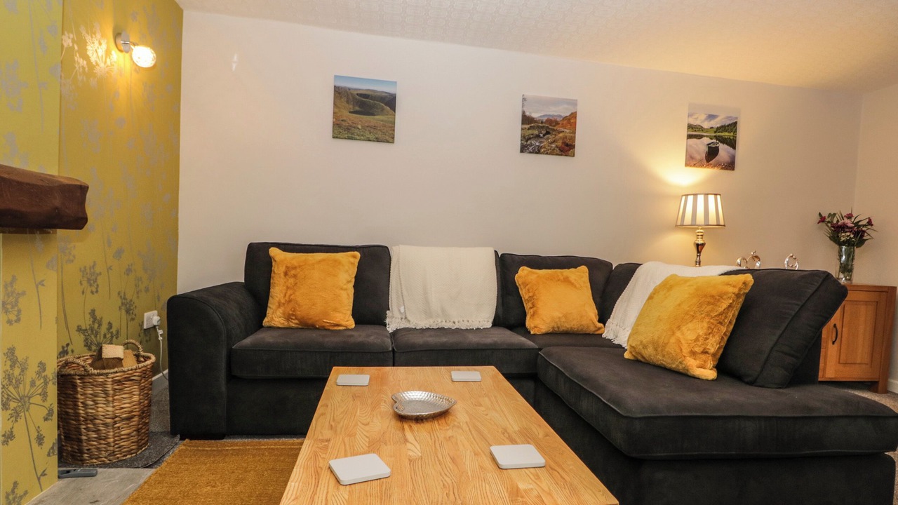 Photo of Livingroom in Newton Reigny