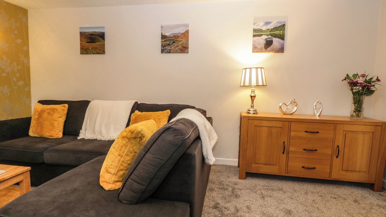 Photo of Livingroom in Newton Reigny