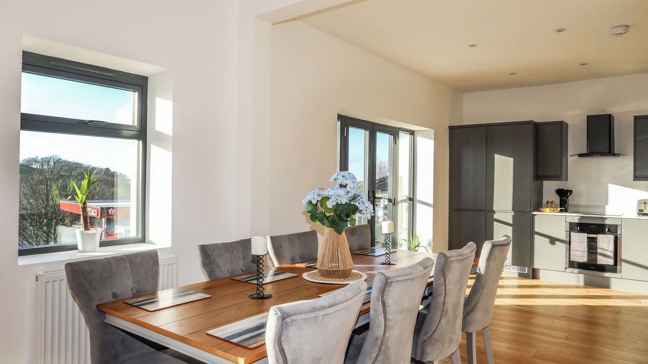 Photo of Others in Bont Newydd