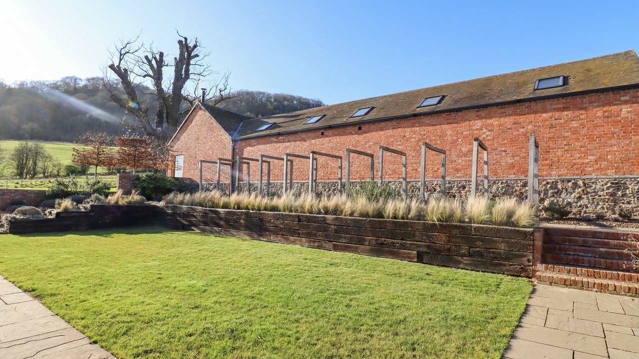 Photo of Outdoor in Moreton