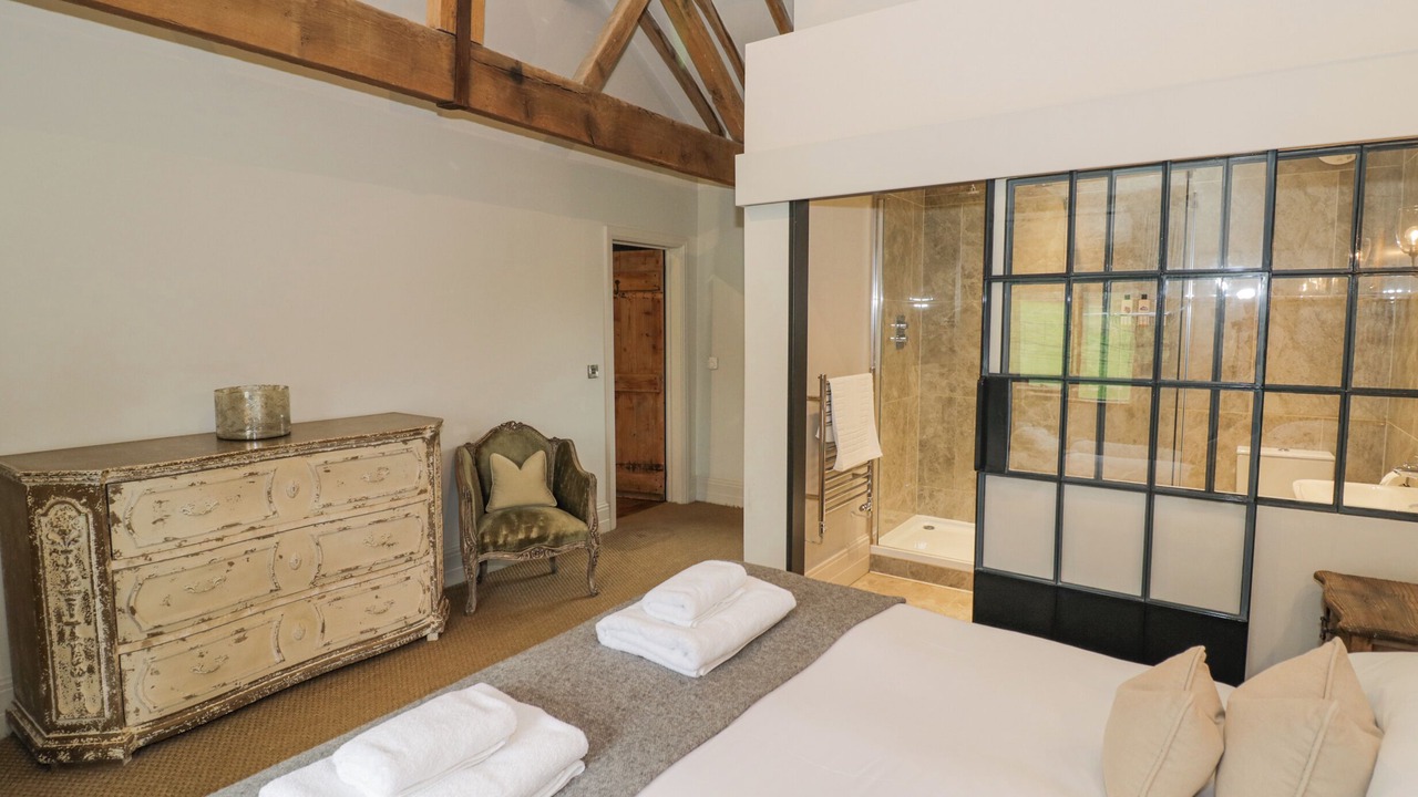 Photo of Others in Moreton