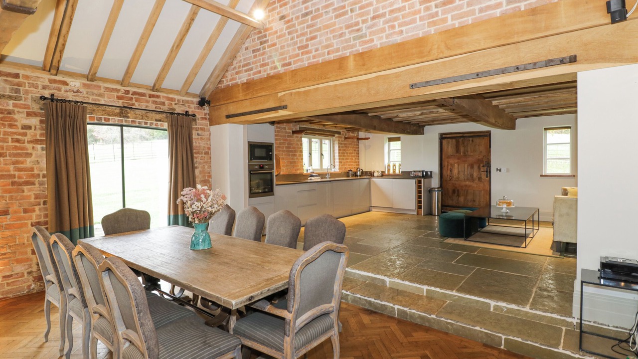 Photo of Others in Moreton