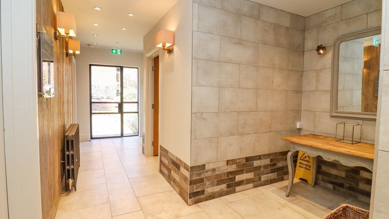 Photo of Others in Moreton