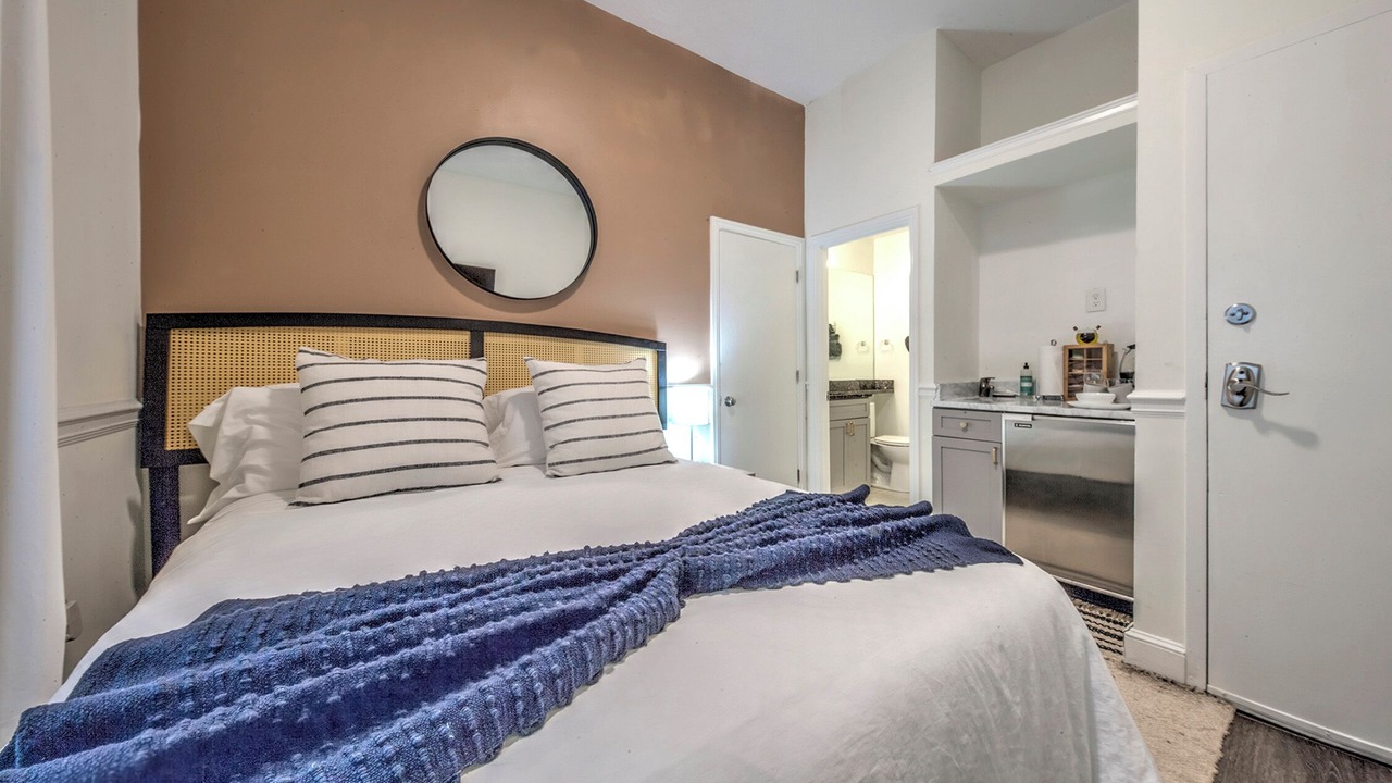 Photo of Others in Columbus